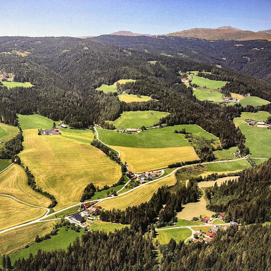 Gaestehaus Fiedlwirt Obdach Exteriör bild